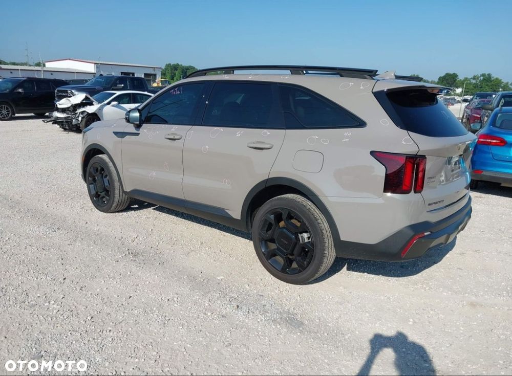 Kia Sorento - 7