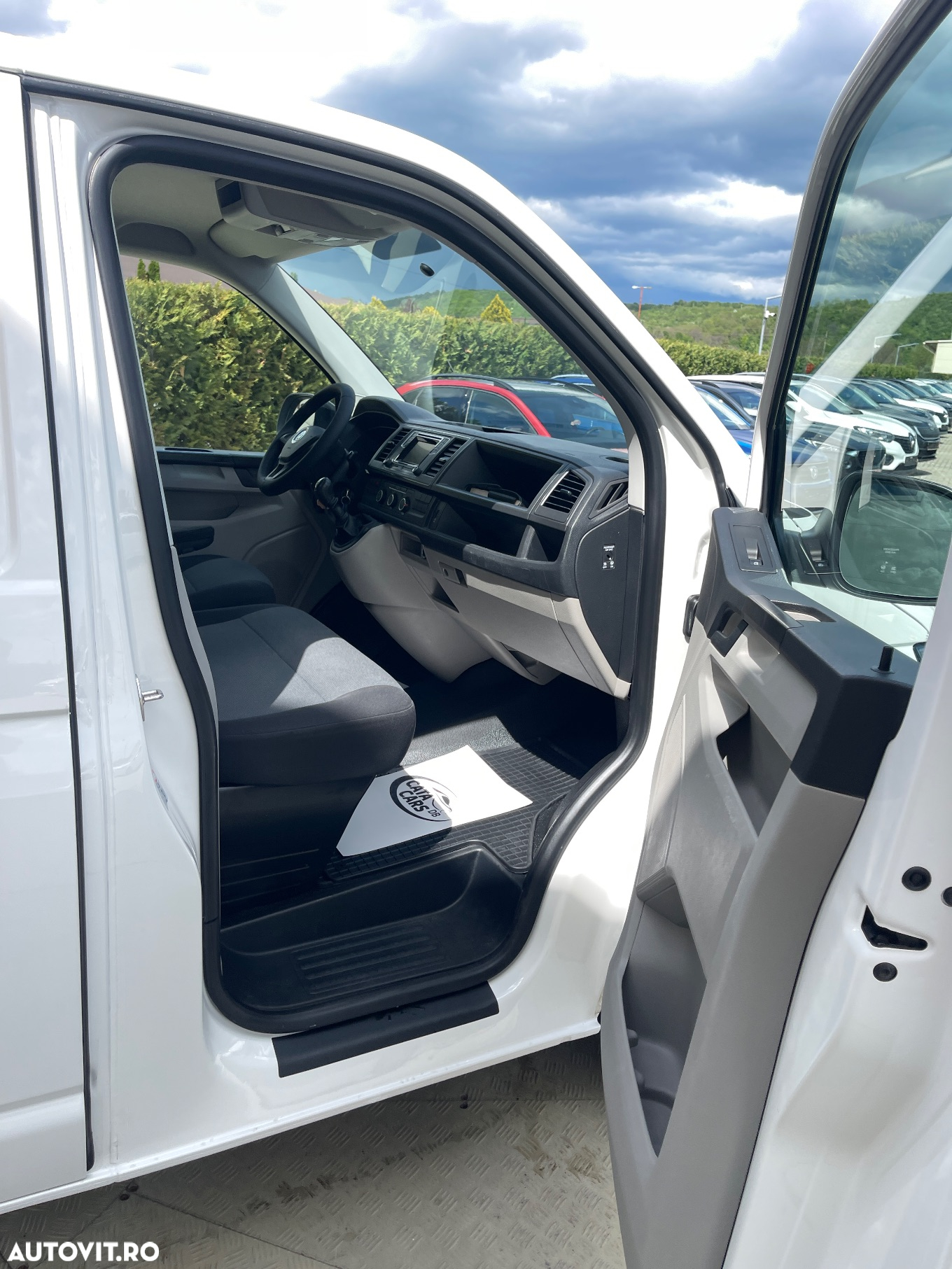 Volkswagen Transporter 2.0TDI  LUNG  2CULISANTE  USI SPATE - 21