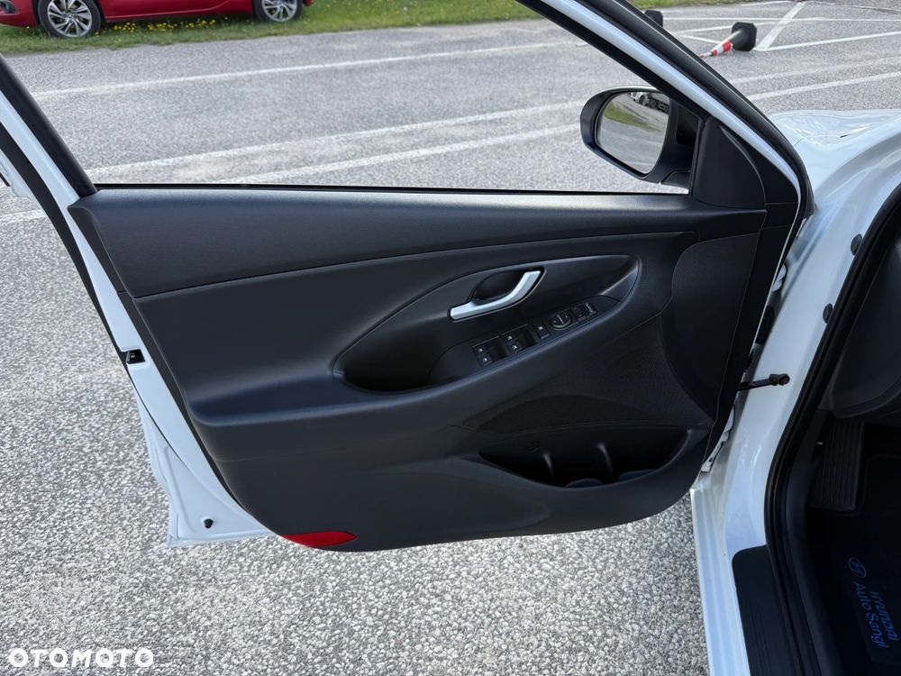 Hyundai i30 1.4 Passion - 26