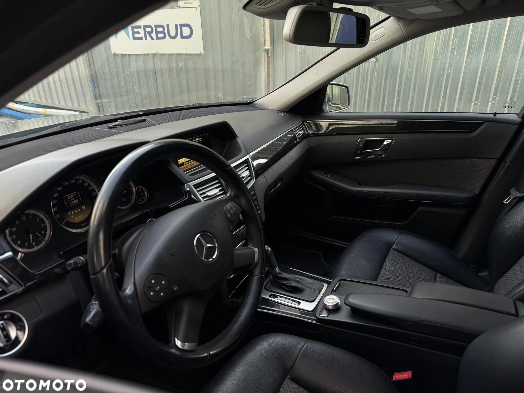 Mercedes-Benz Klasa E 200 CGI BlueEFFICIENCY Automatik Avantgarde - 22