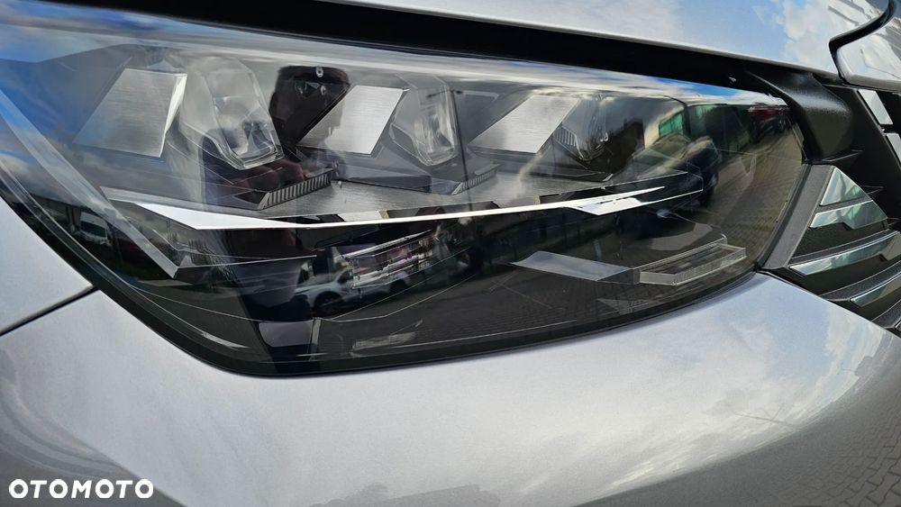 Peugeot 2008 PureTech mHEV GT e-DCS6 - 8