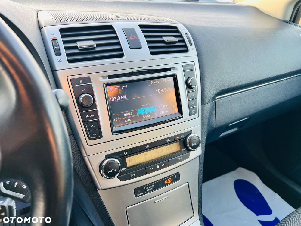 Toyota Avensis 2.0 D-4D Life - 21