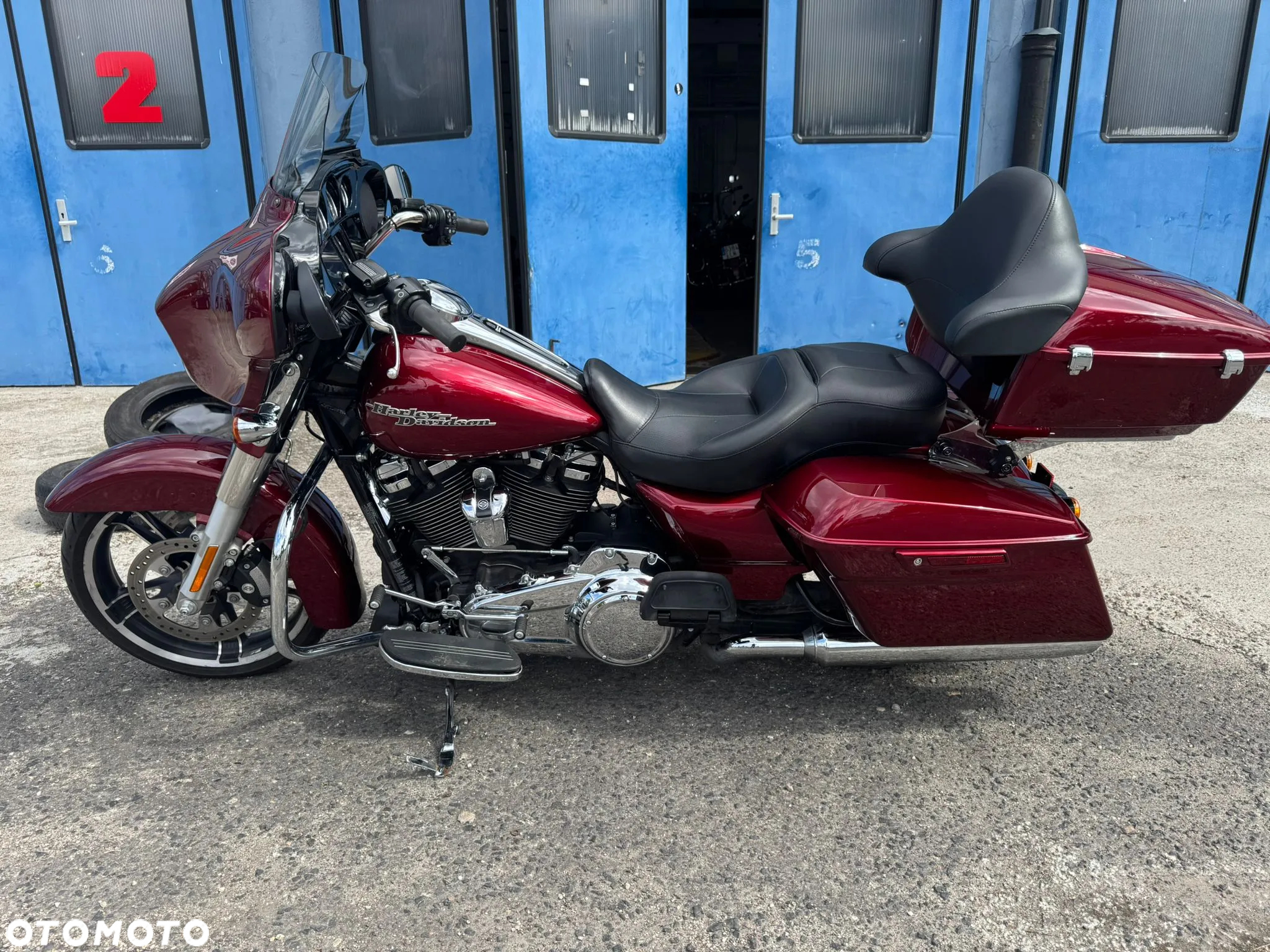 Harley-Davidson Touring Street Glide - 13