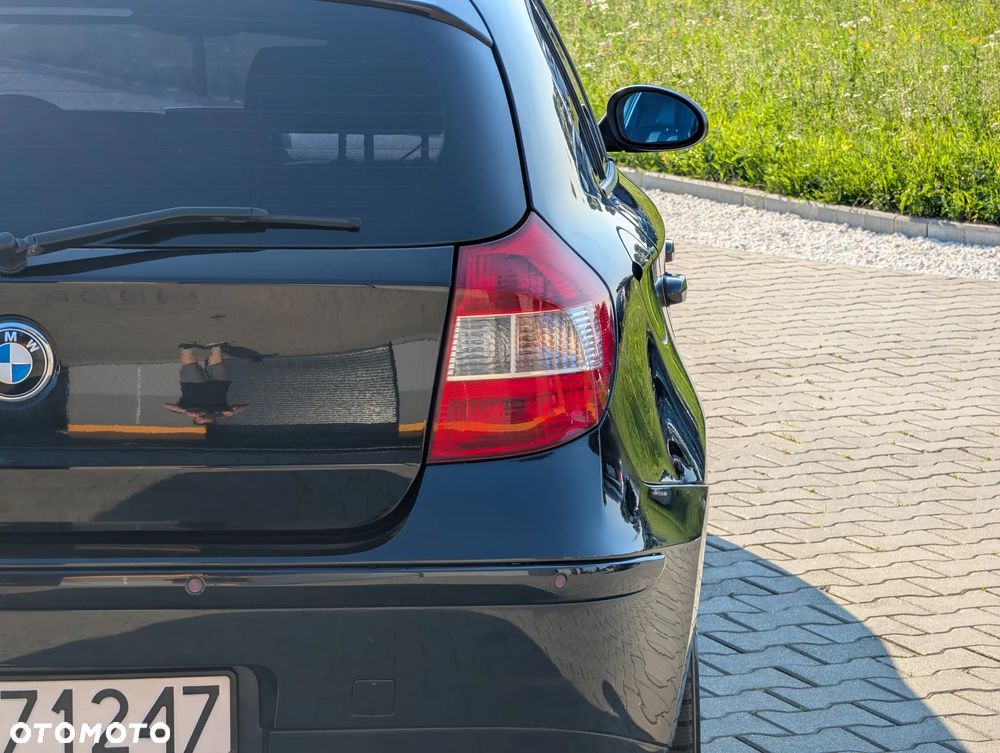 BMW Seria 1 120i - 10