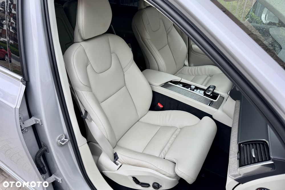 Volvo XC 90 B5 D AWD Plus Bright - 13