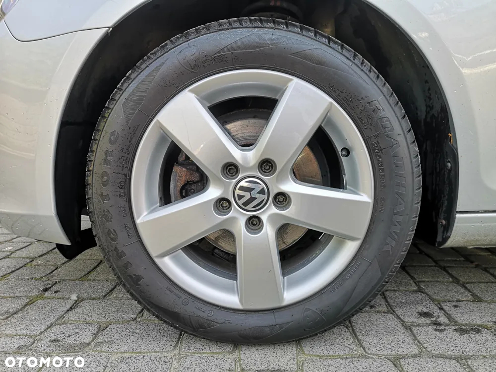 Volkswagen Golf VI 1.6 TDI Comfortline - 27