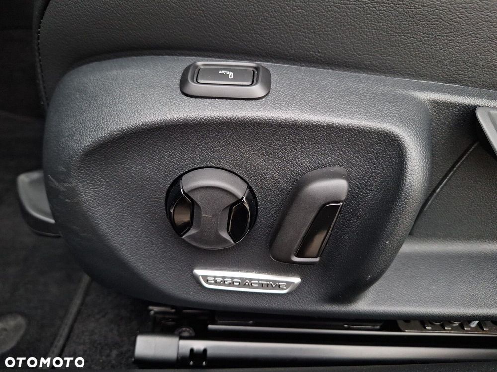 Volkswagen Passat Variant 1.5 TSI EVO Business DSG - 12