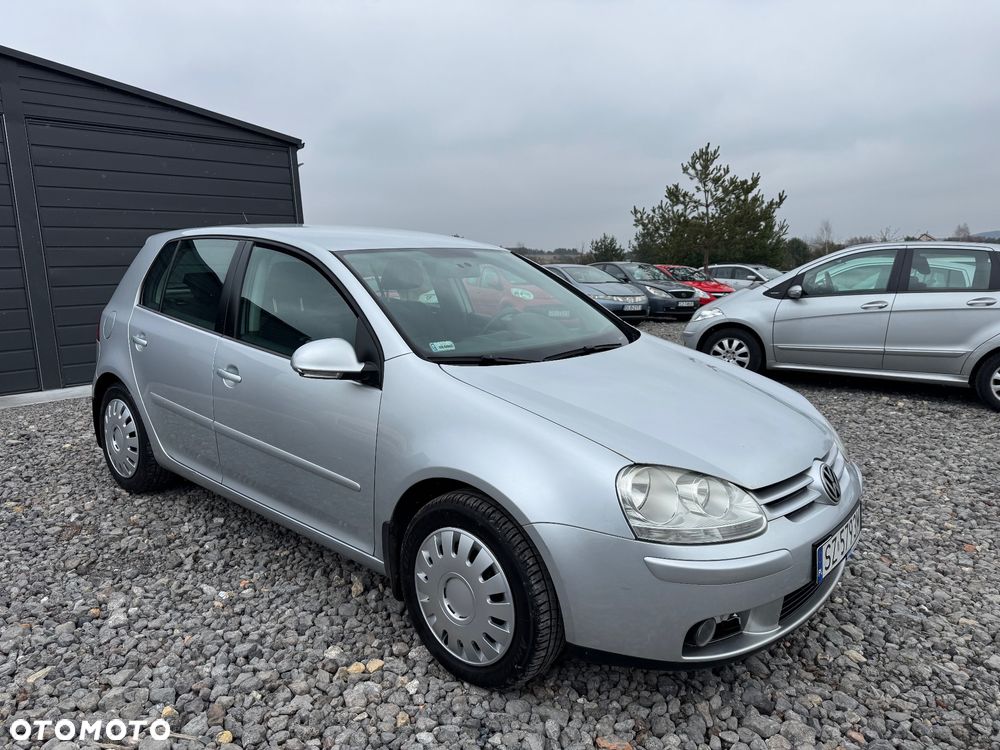 Volkswagen Golf 1.6 FSI Comfortline - 6