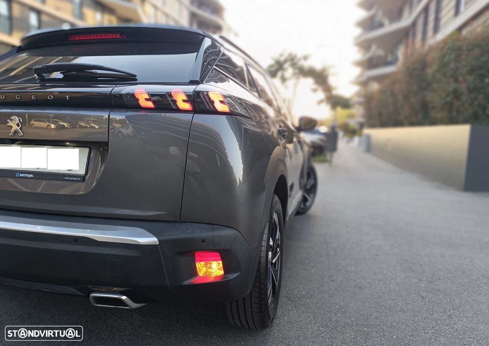 Peugeot 2008 1.2 PureTech Allure Pack EAT8 - 42