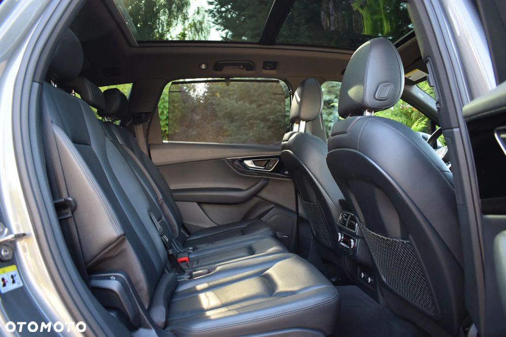 Audi Q7 3.0 TFSI Quattro Tiptronic - 9