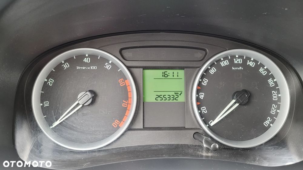 Skoda Fabia 1.4 16V Comfort - 6