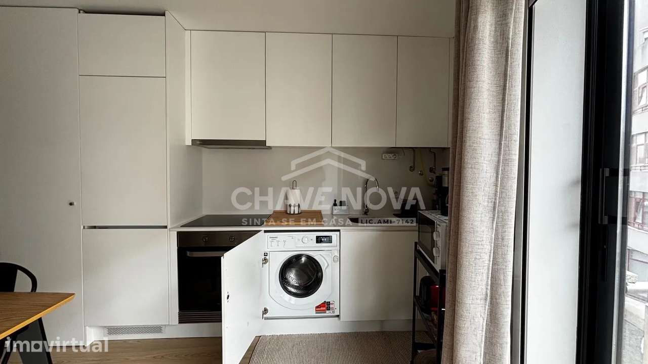 T0 Novo convertido em T1 em Leça da Palmeira - Grande imagem: 3/16