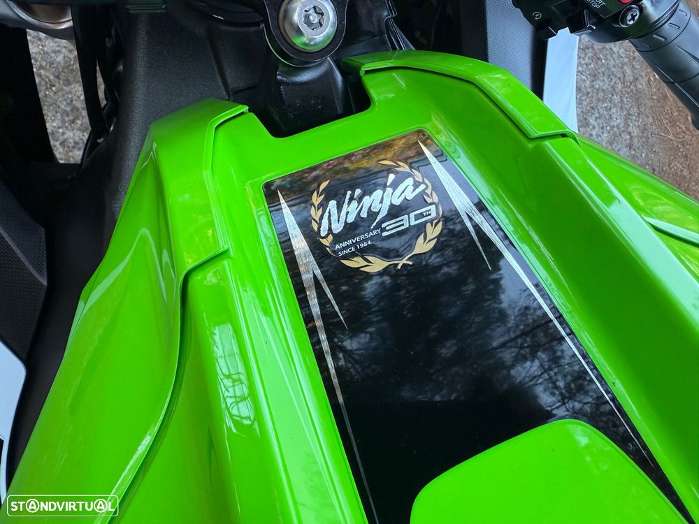 Kawasaki ZX 10 R Aniversario - 5