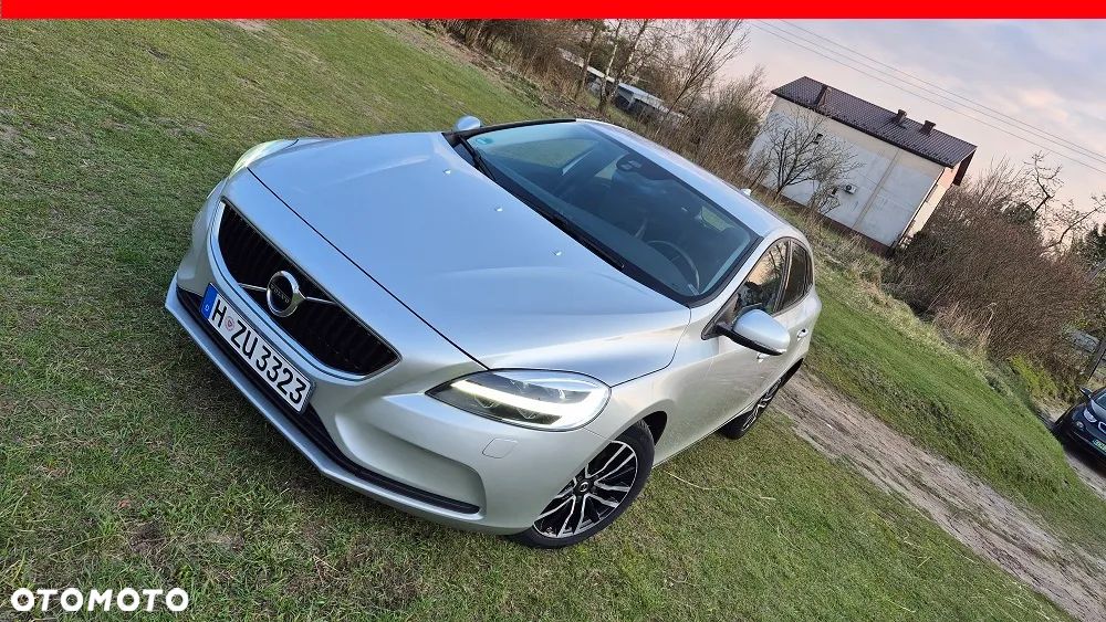Volvo V40 D2 Momentum - 1