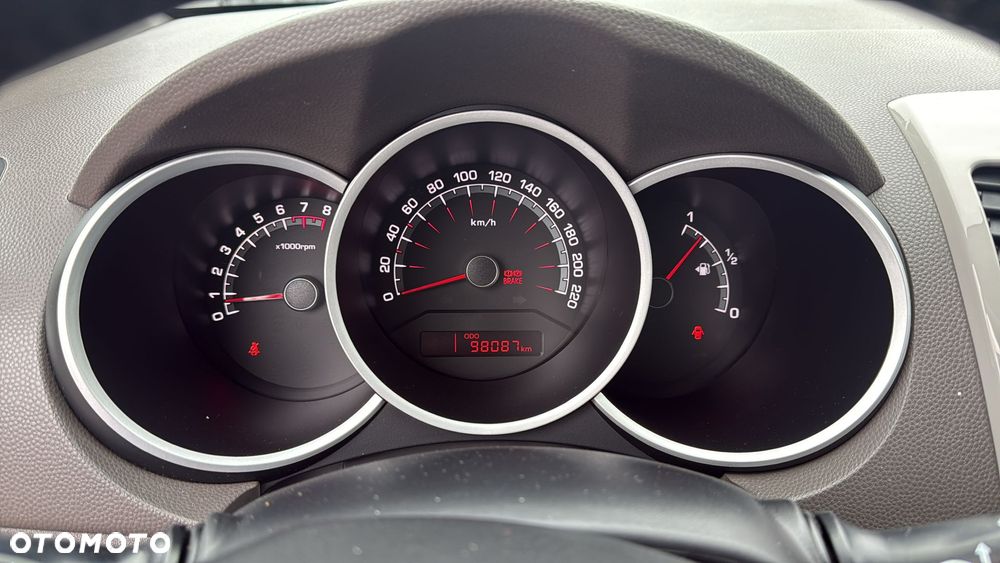 Hyundai i30 1.6 Premium EU5 - 4