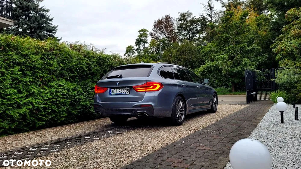 BMW Seria 5 520d M Sport - 8