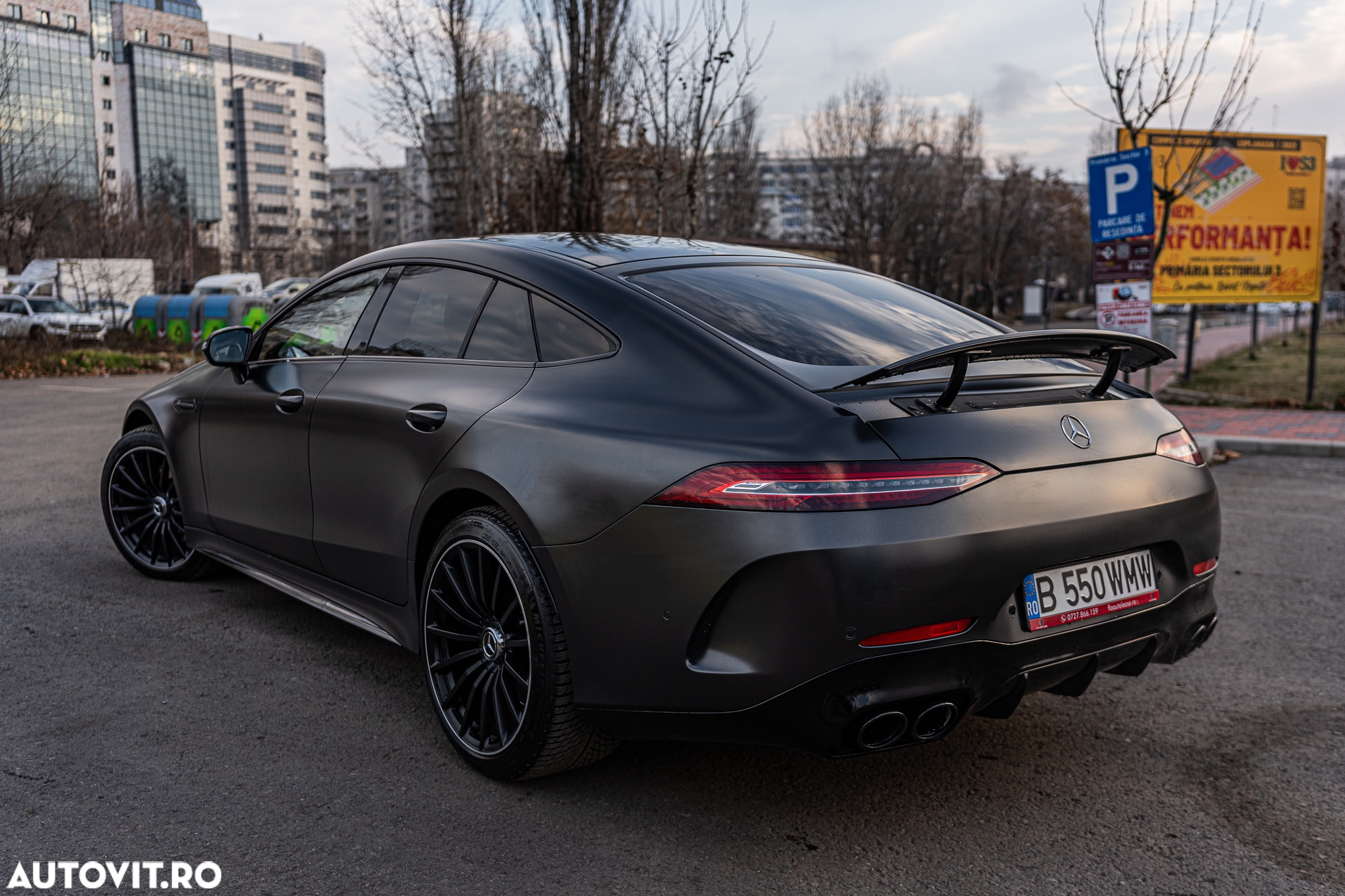 Mercedes-Benz AMG GT 53 4MATIC+ MHEV - 9