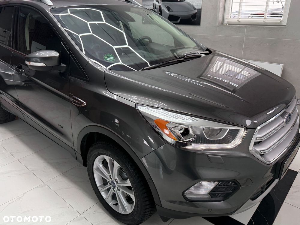 Ford Kuga 2.0 TDCi 4x4 Titanium - 11