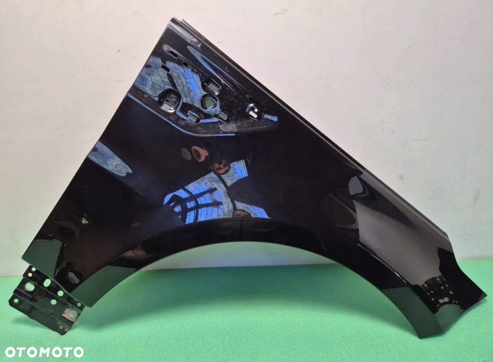 Błotnik przedni prawy Range Rover Sport L494 lift Santorini Black 1AG