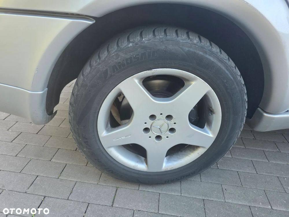 Mercedes-Benz ML 55 AMG - 8