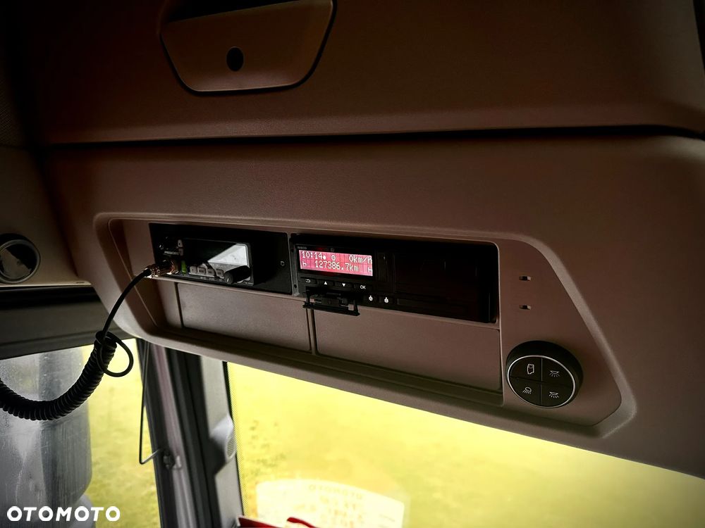 Iveco IVECO S-WAY 490 AS - 27