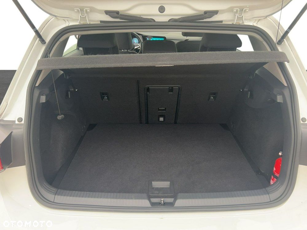Volkswagen Golf 1.0 eTSI Life DSG - 11