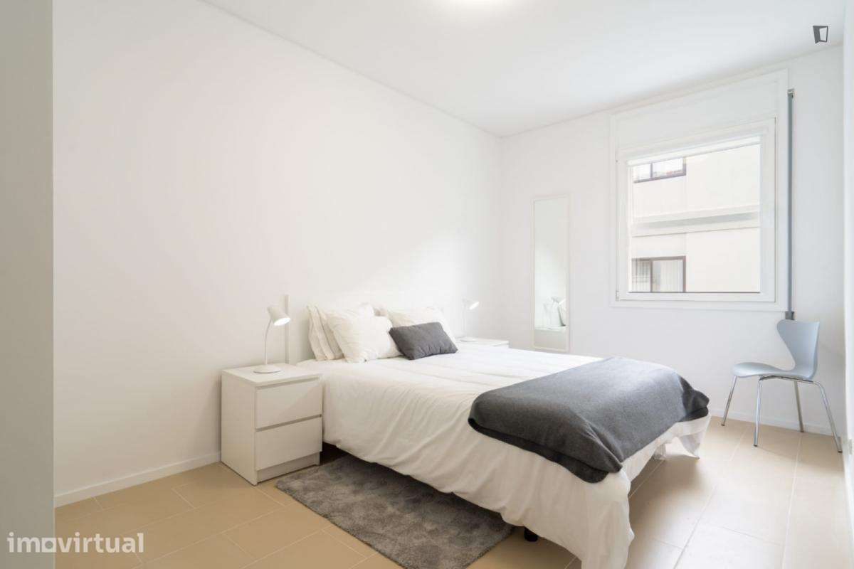Apartamento com 2 quartos - localizado em Paranhos Porto - Grande imagem: 2/43