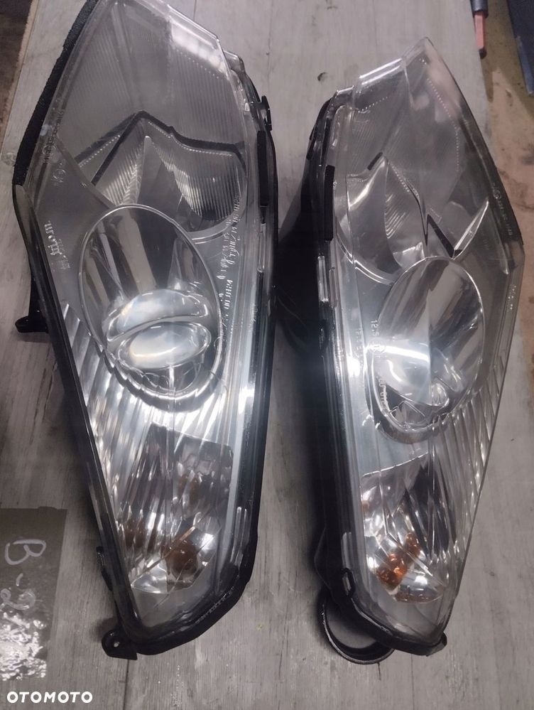 lampa reflektor ksenon komplet peugeot satelis 125 - 2