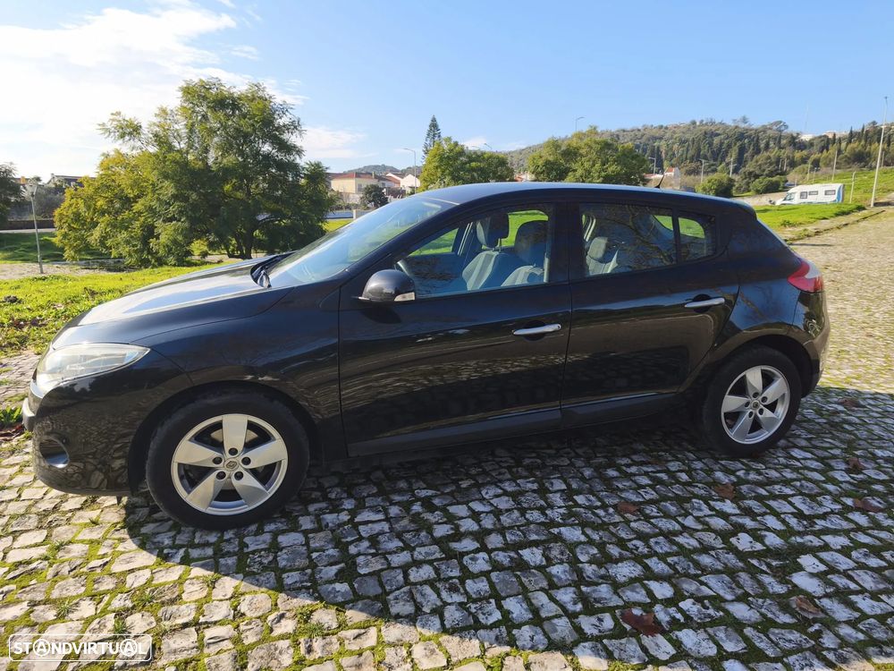 Renault Mégane 1.5 dCi Confort - 1