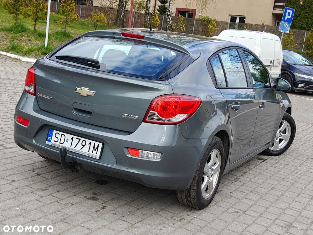 Chevrolet Cruze 1.6 LT - 1