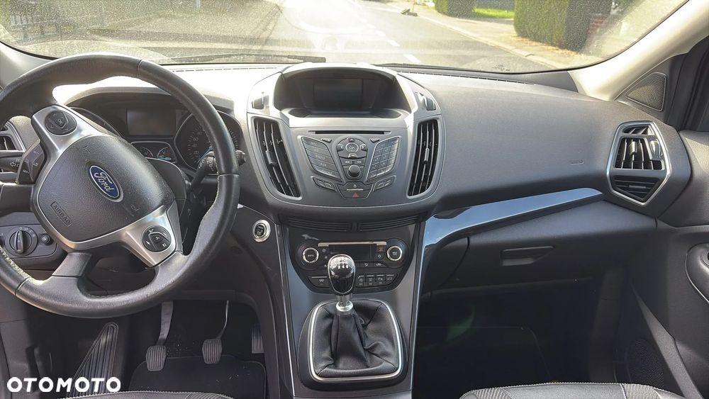 Ford Kuga 2.0 TDCi 2x4 Titanium - 7