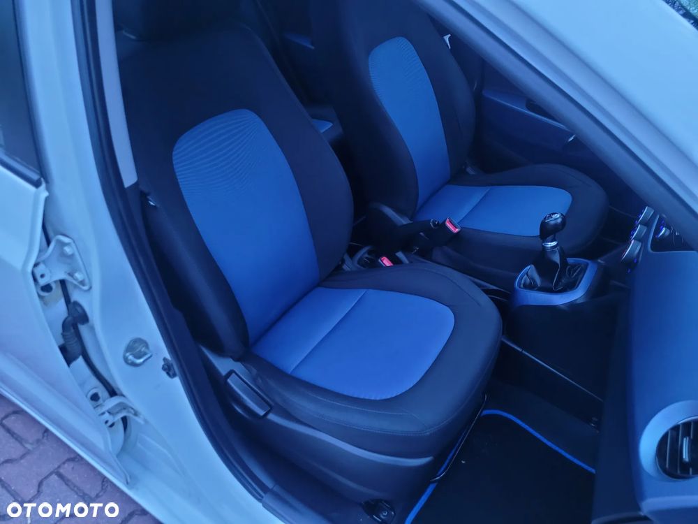 Hyundai i10 1.0 BlueDrive Comfort - 13