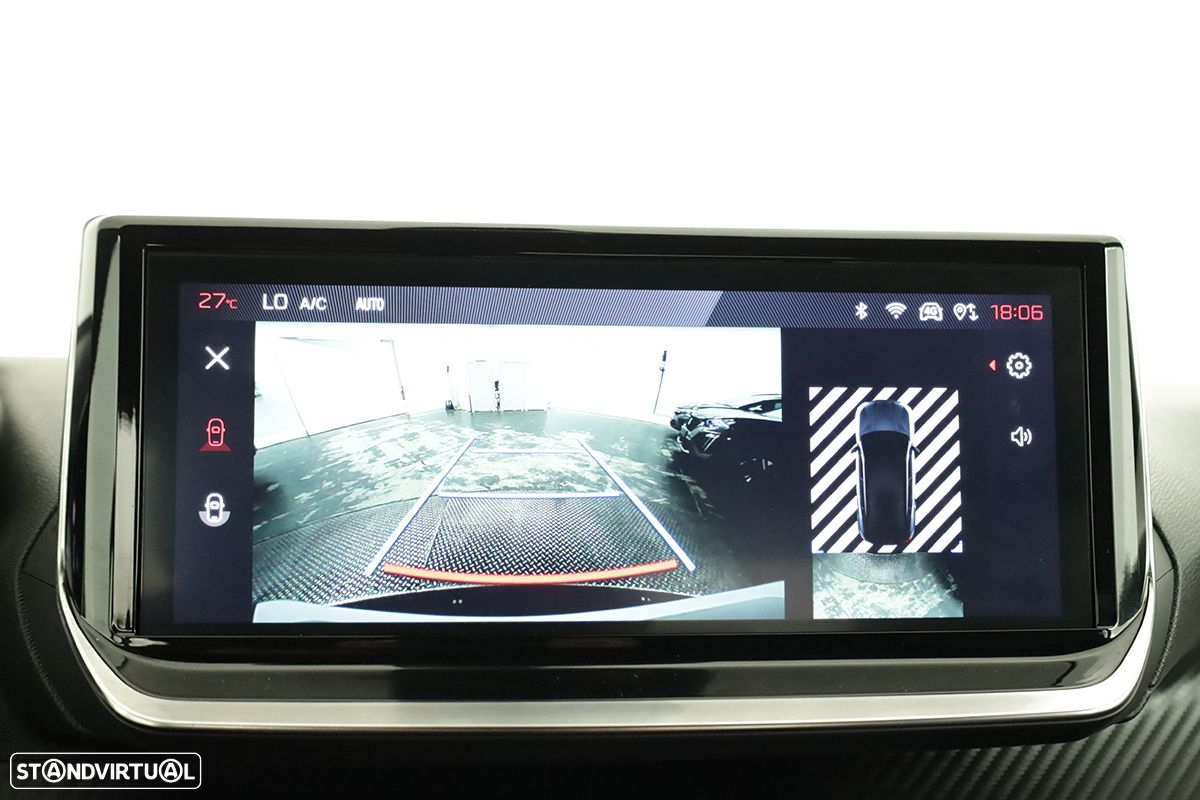 Peugeot 2008 1.2 PureTech Allure - 12