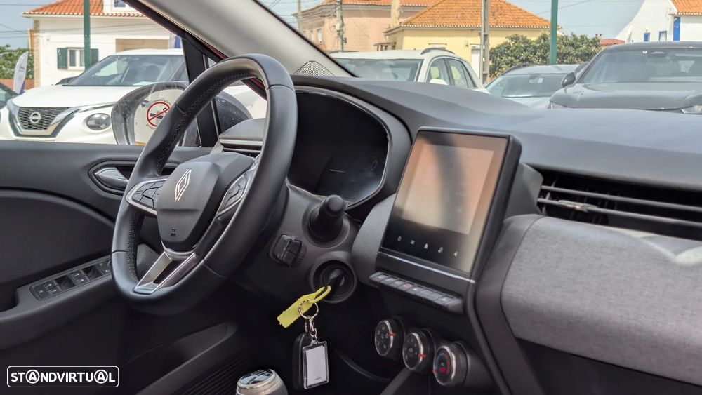 Renault Clio TCe 90 EVOLUTION - 9