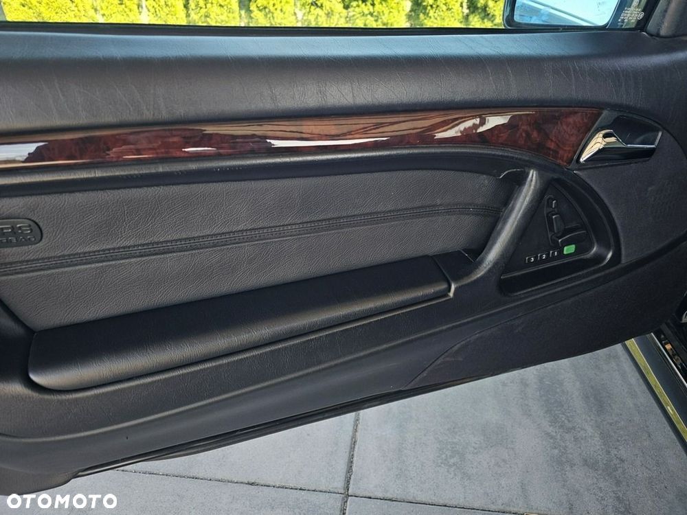 Mercedes-Benz SL - 19
