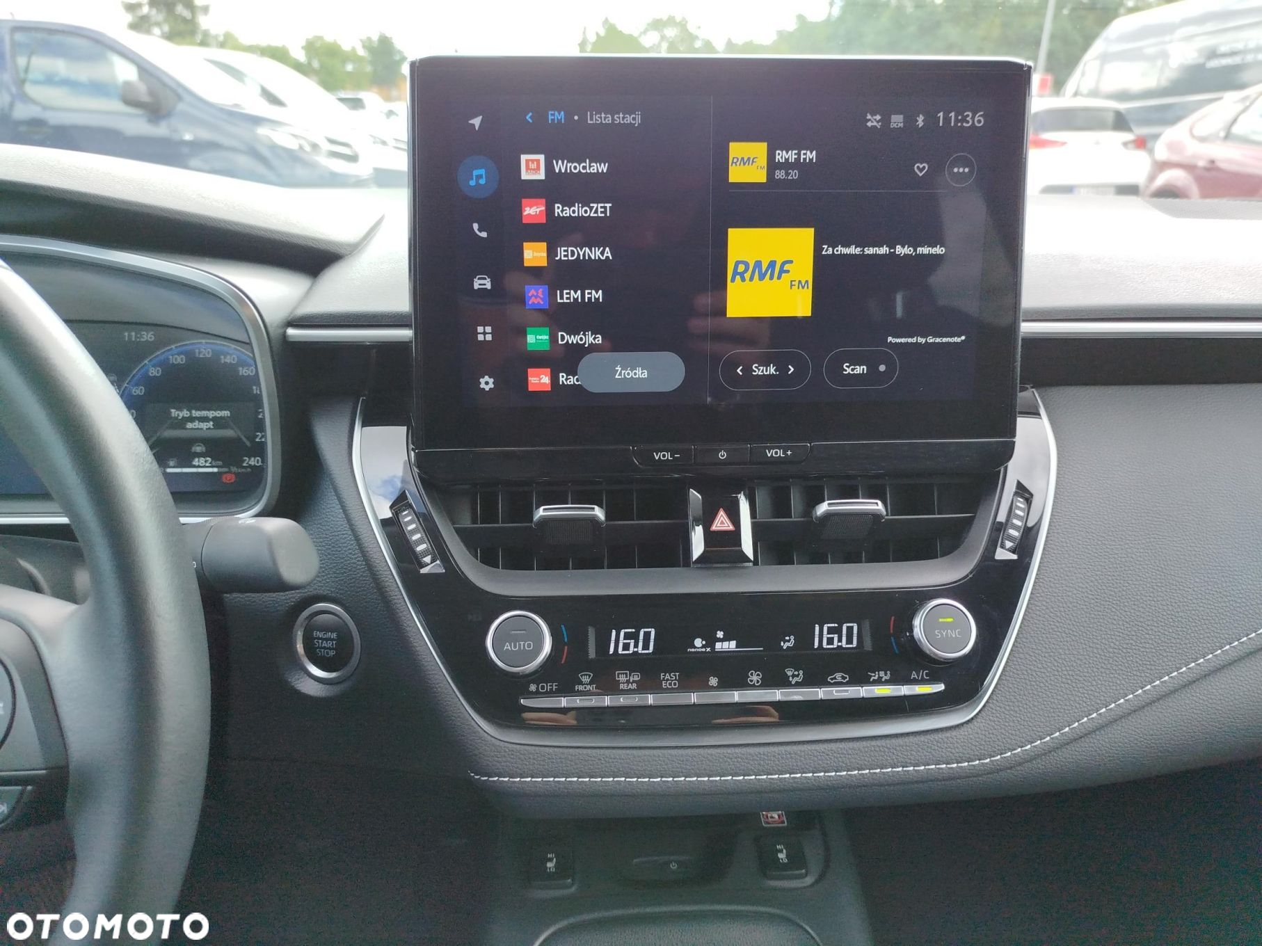 Toyota Corolla - 13