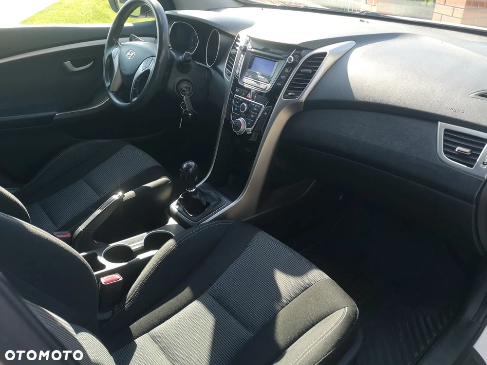 Hyundai i30 1.6 CRDi Classic - 13