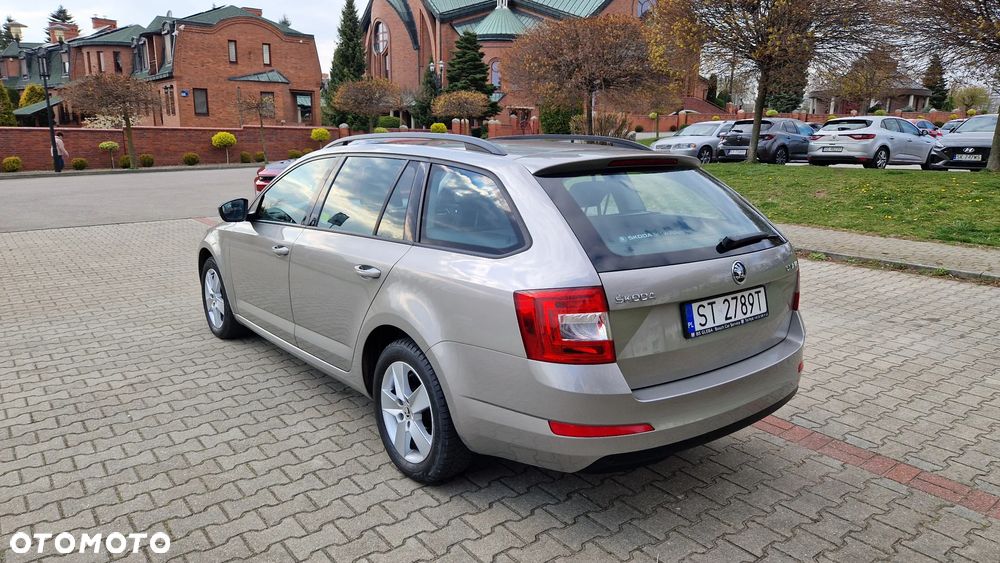 Skoda Octavia 1.6 TDI Ambition - 8