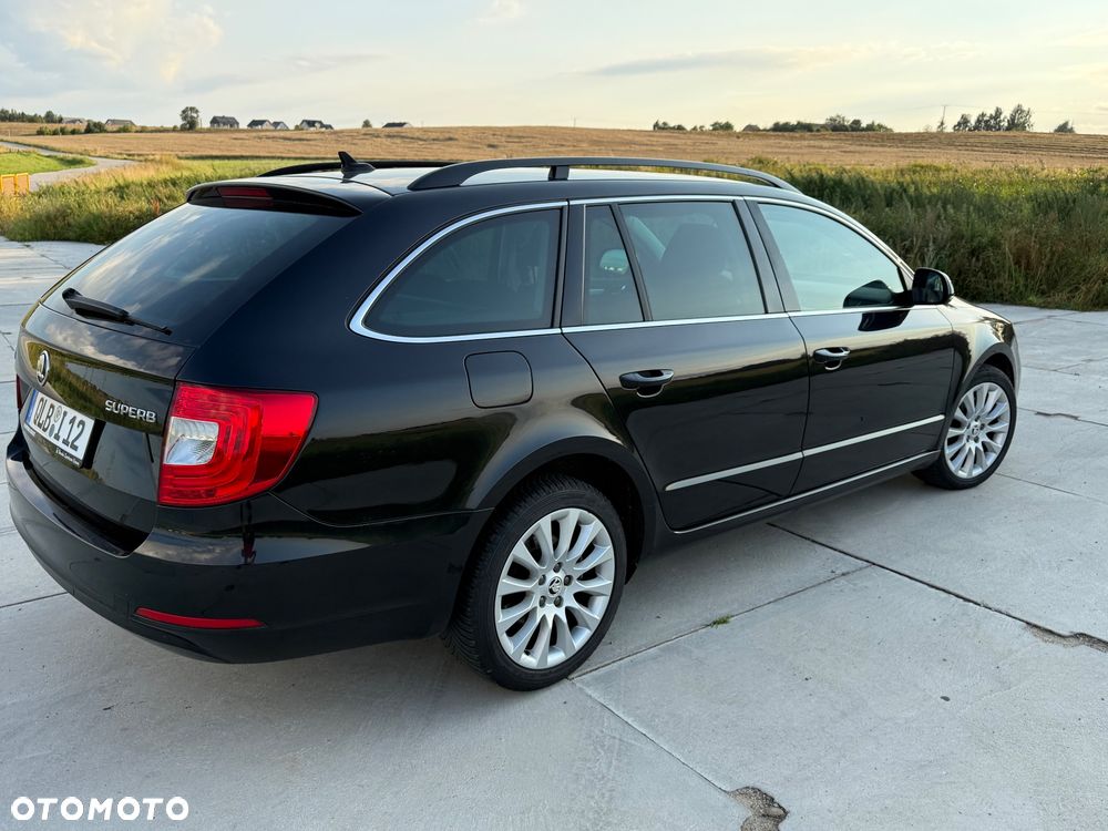 Skoda Superb 2.0 TDI Green tec DSG Elegance - 10