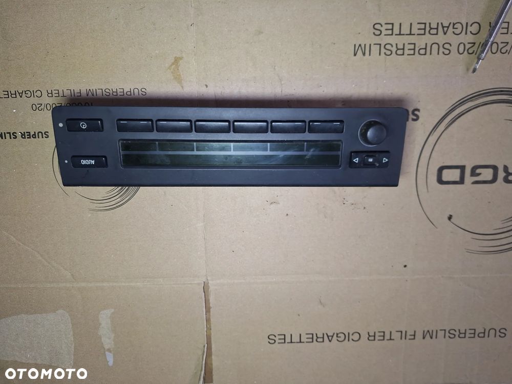 wyświetlacz radia BMW E39 8360735    (18/20)