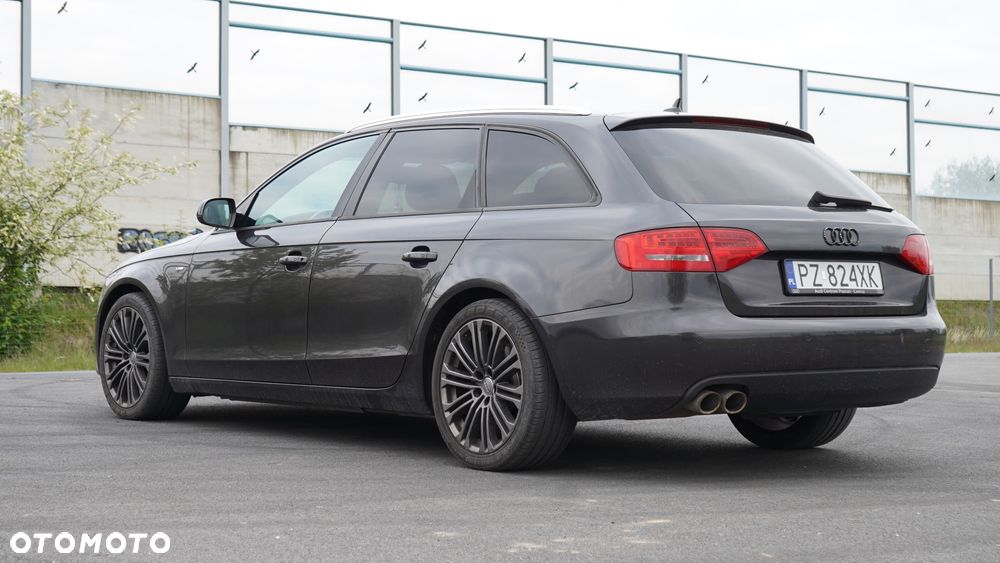 Audi A4 Avant 2.0 TDI DPF quattro S line Sportpaket (plus) - 8