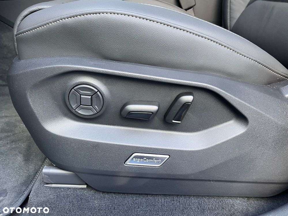 Volkswagen Touareg 3.0 V6 TDI 4Motion R-Line - 10