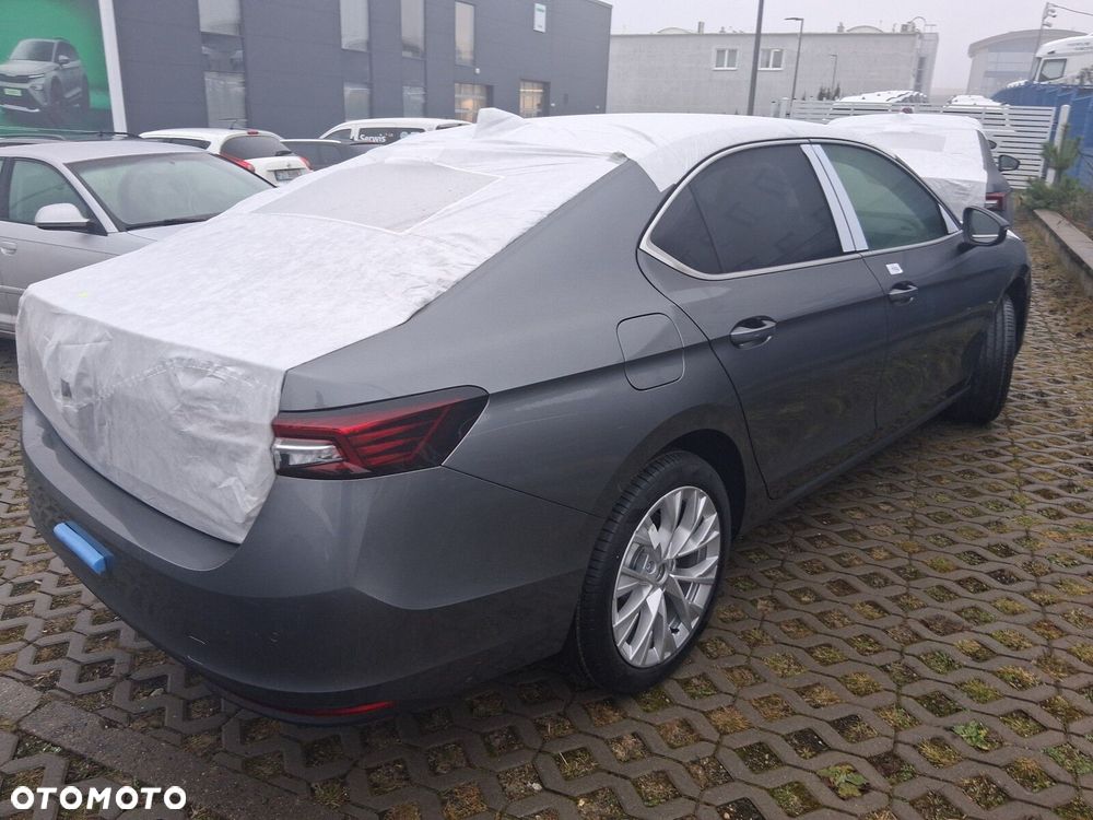 Skoda Superb 2.0 TSI Edition 130 DSG - 3