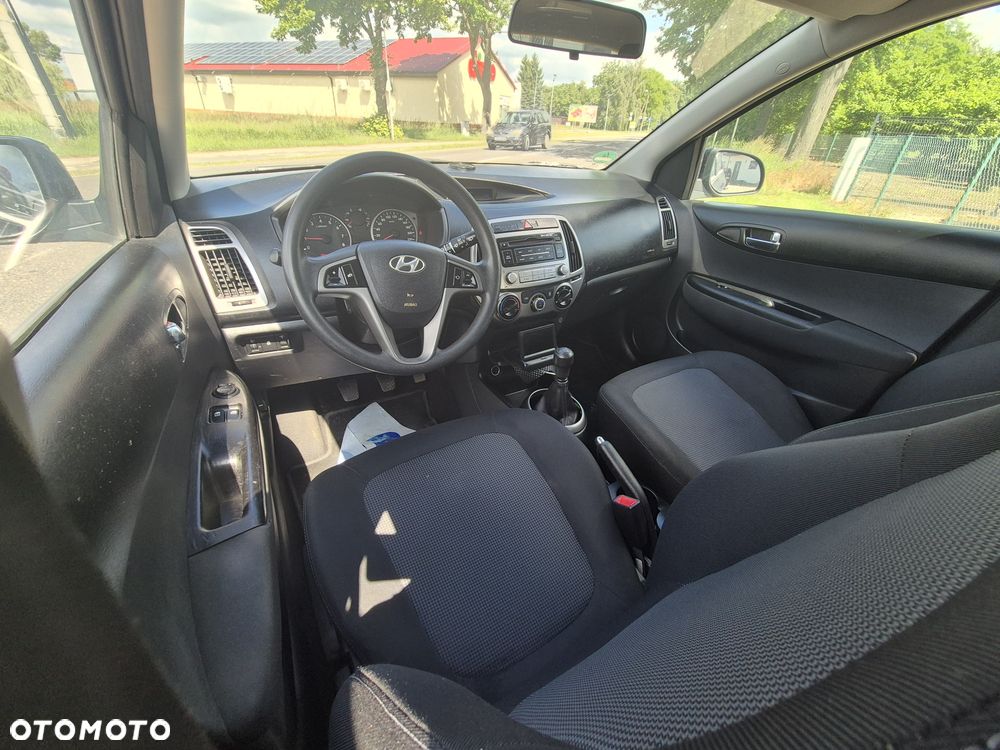 Hyundai i20 - 8