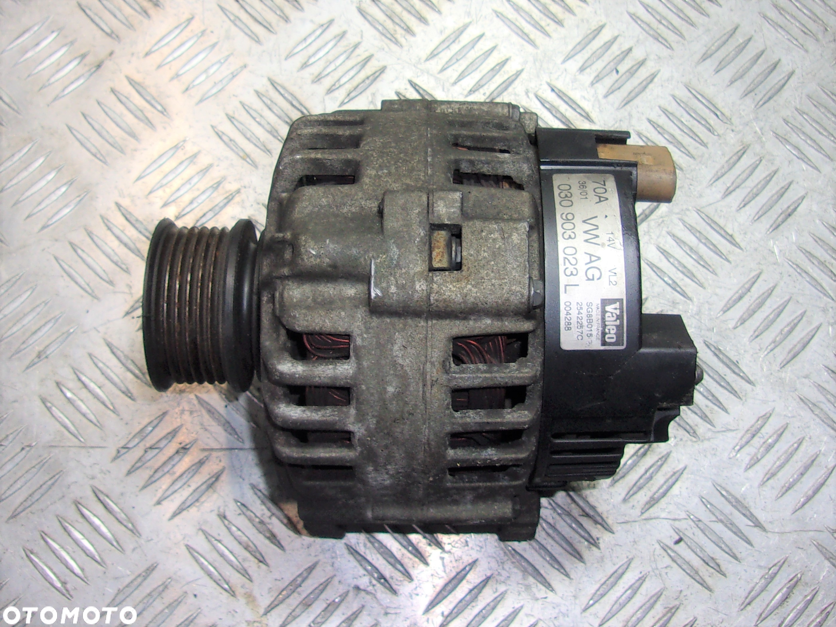 Toledo II Octavia II Golf IV plus Bora - alternator 1.4 1.6 16V 1.9 TDI - 2