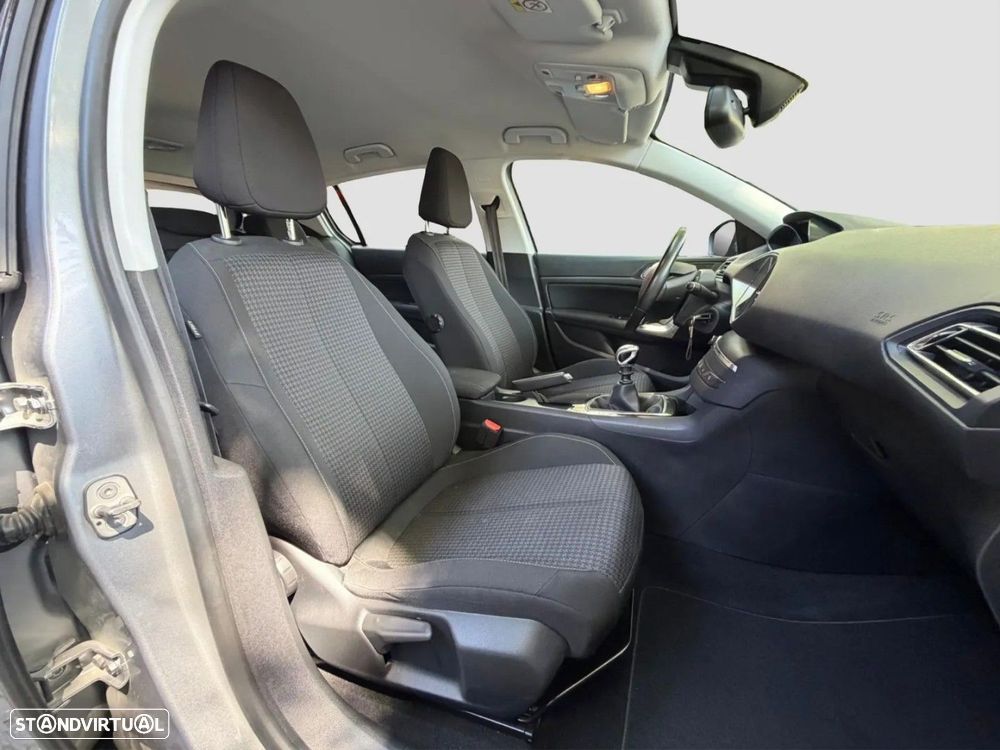 Peugeot 308 1.2 PureTech Active - 12