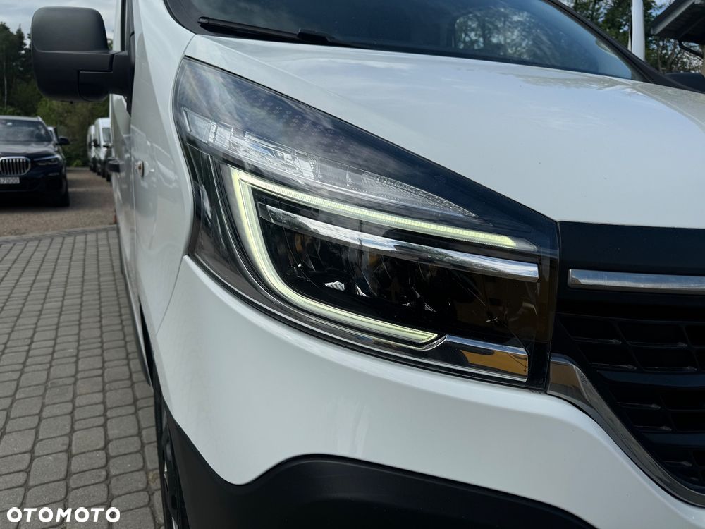 Renault Trafic - 25