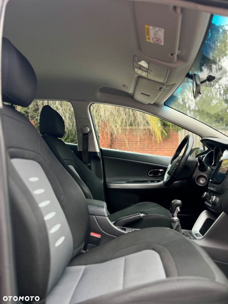 Kia Ceed - 23