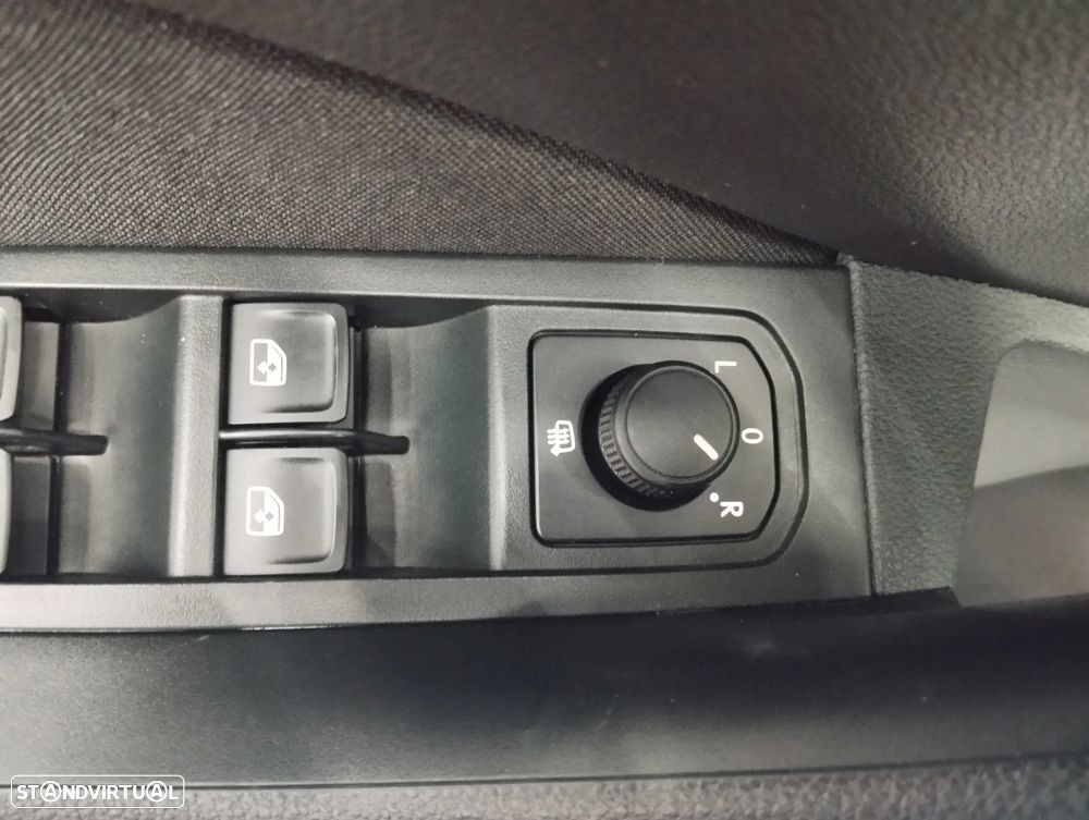 Skoda Kamiq 1.0 TSI Selection DSG - 17