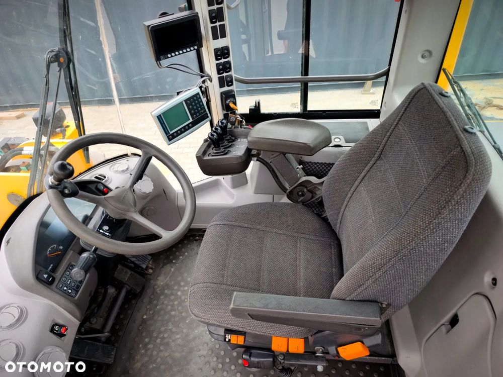 Volvo L110G - 8